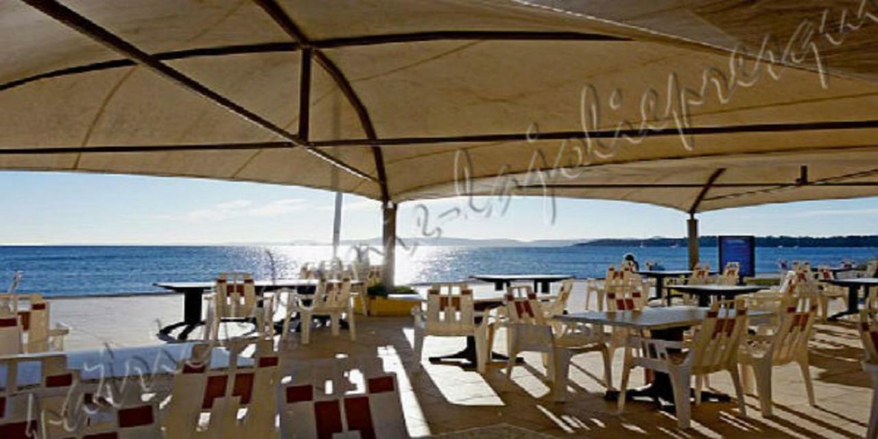 Magnifique Parc De La Presqu'Ile Avec Piscine Et Plage Face A Porquerolles ! Hyères Exterior foto
